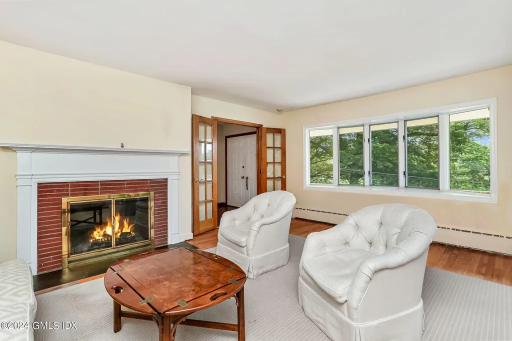 58 Arch Street Riverside CT 06878