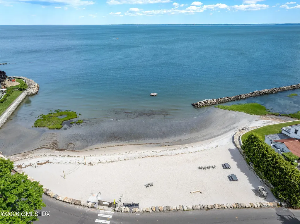 25 Cove Road Old Greenwich CT 06870