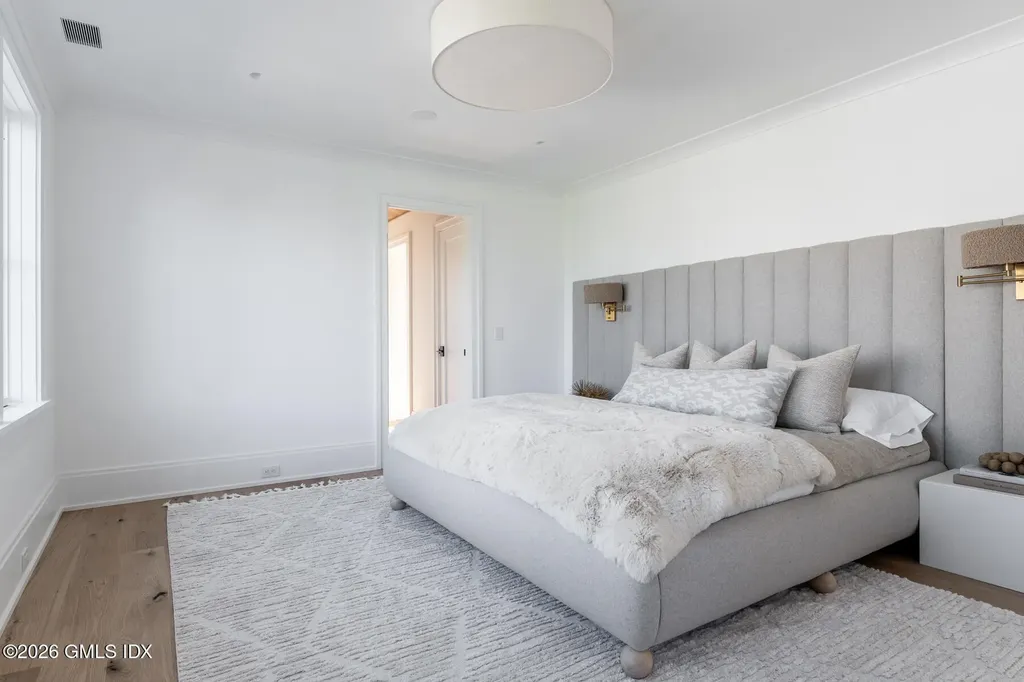 25 Cove Road Old Greenwich CT 06870