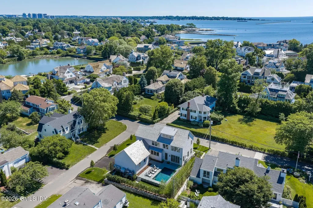 25 Cove Road Old Greenwich CT 06870