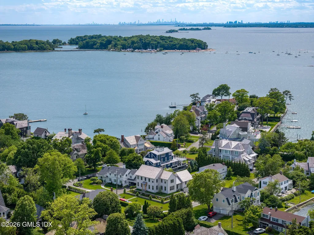 25 Cove Road Old Greenwich CT 06870