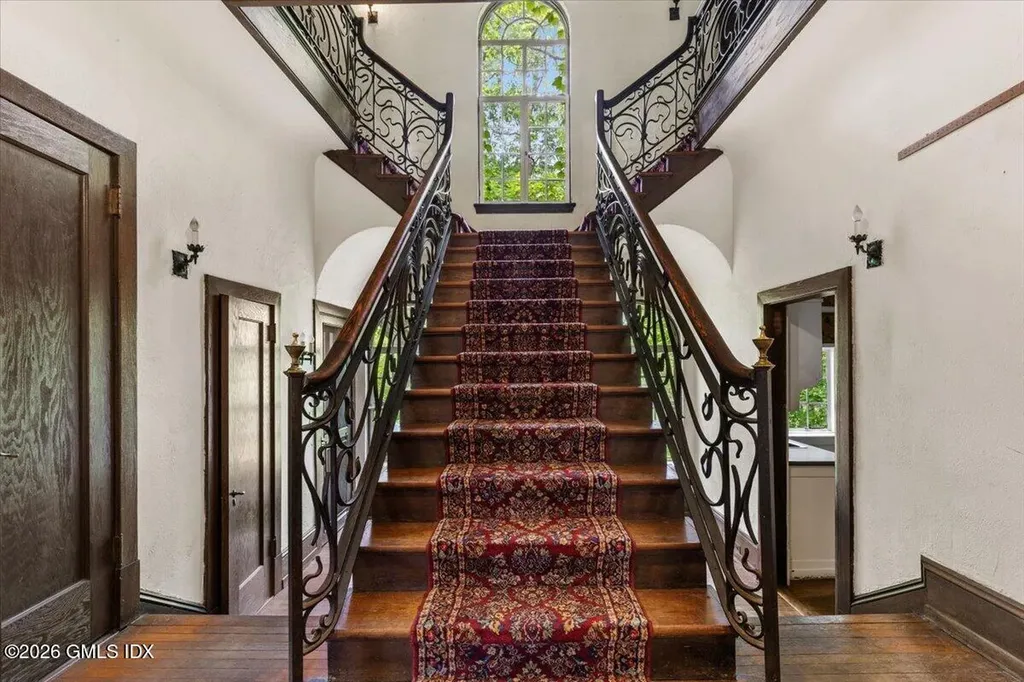 200 Old Church Road Greenwich CT 06830