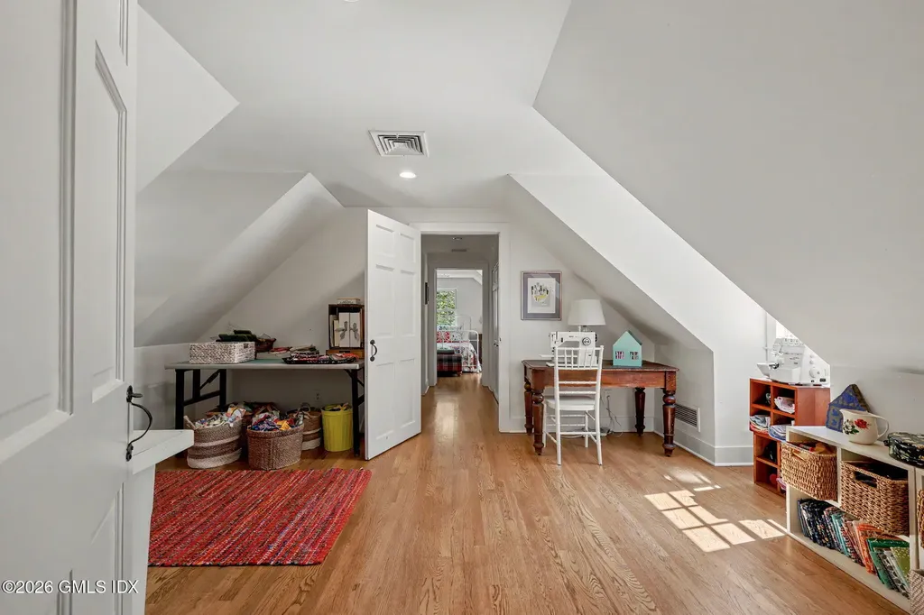 993 Lake Avenue Greenwich CT 06831