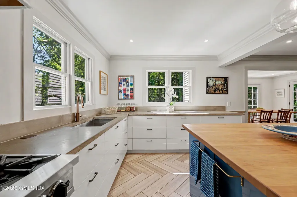 993 Lake Avenue Greenwich CT 06831
