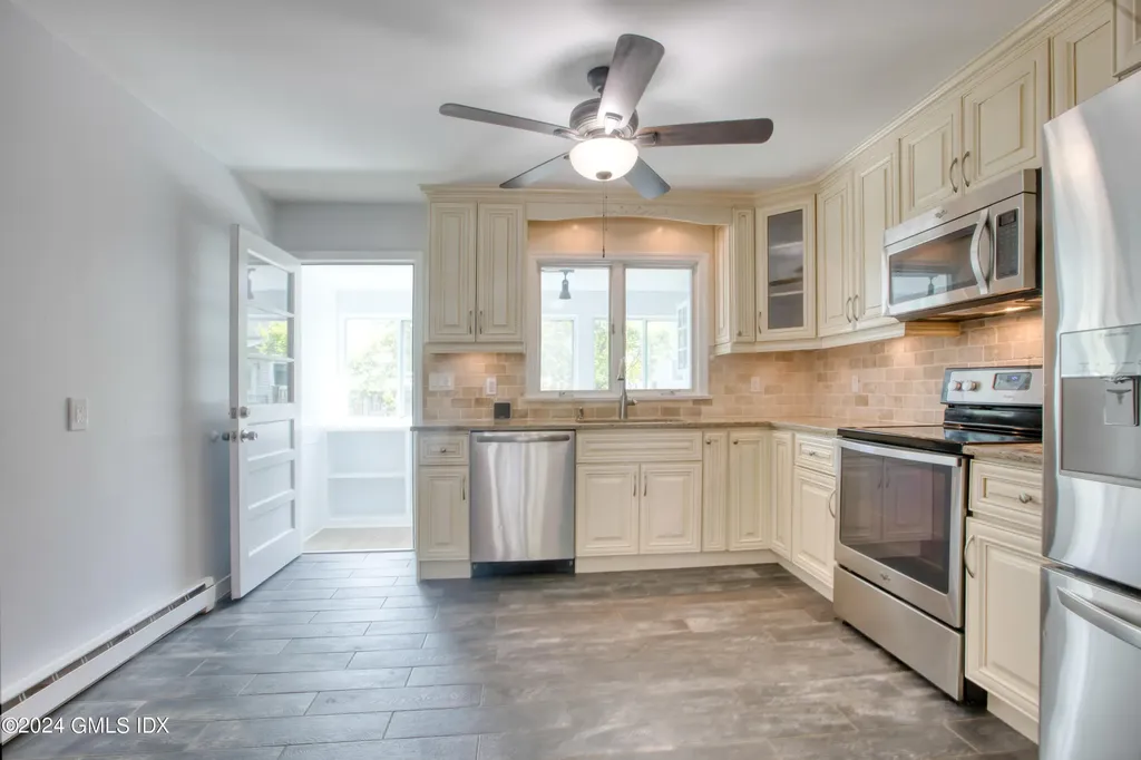 8 Ridge Place Greenwich CT 06831
