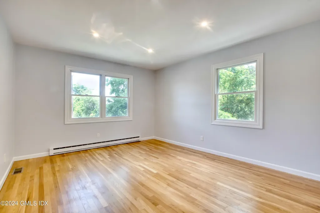 8 Ridge Place Greenwich CT 06831