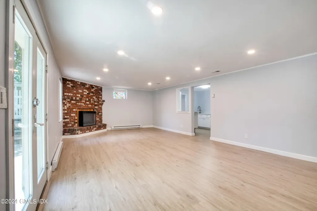 8 Ridge Place Greenwich CT 06831