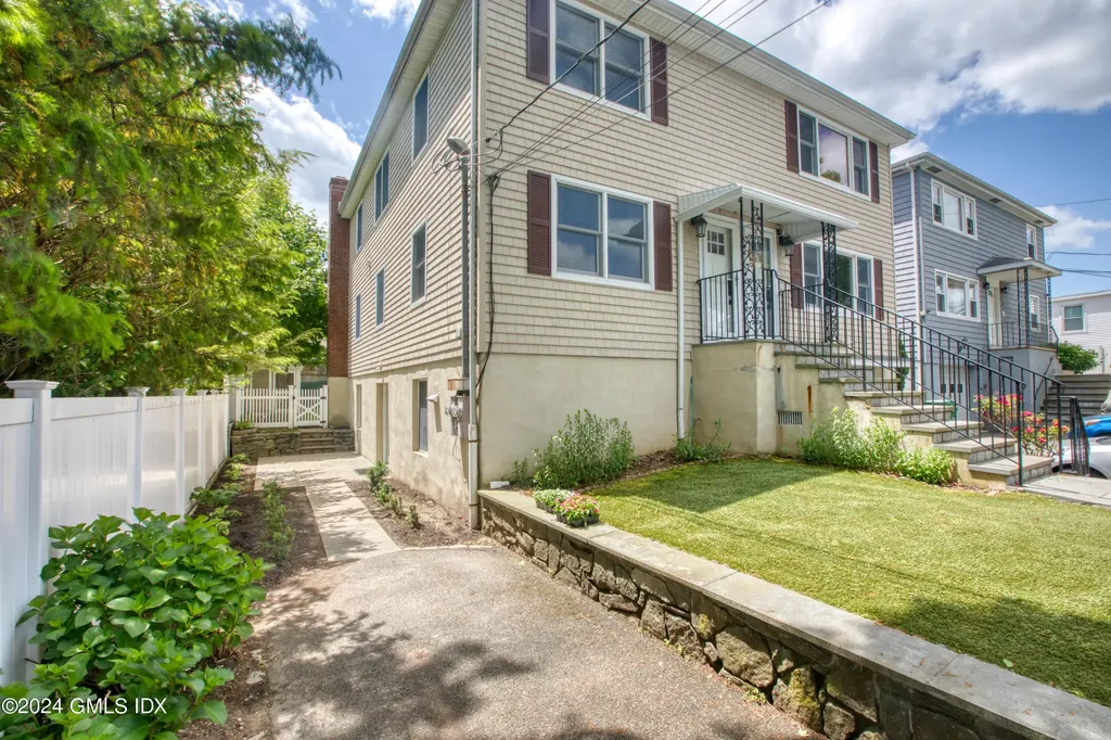 8 Ridge Place Greenwich CT 06831