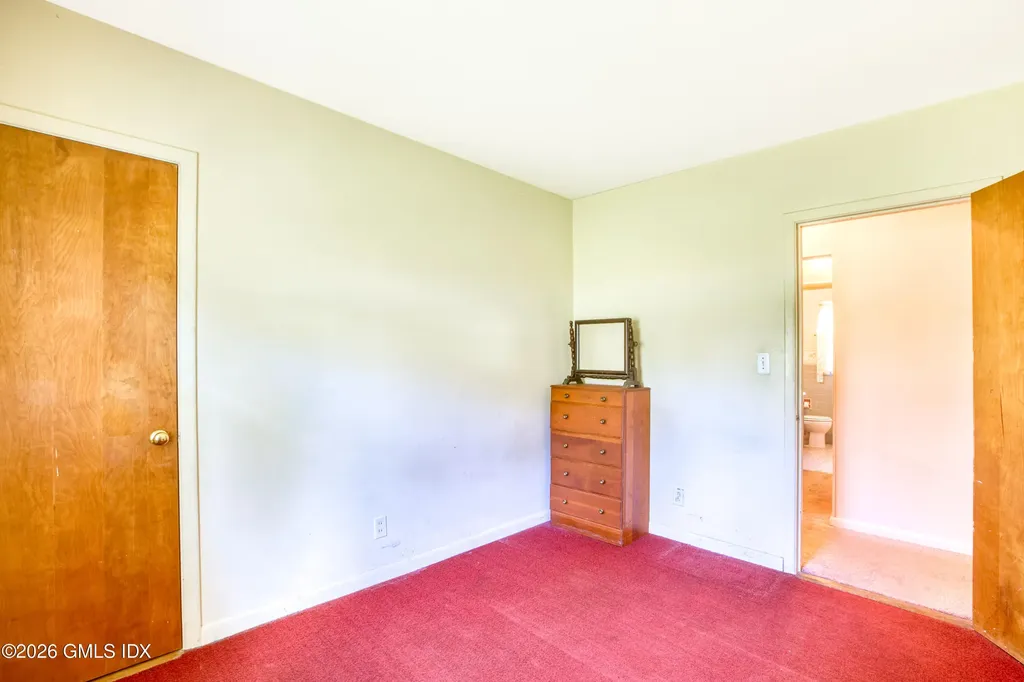 1 Pilgrim Drive Greenwich CT 06831