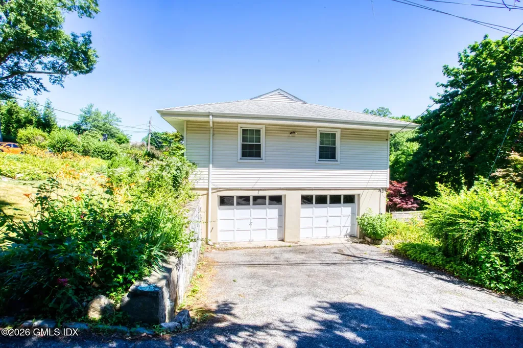 1 Pilgrim Drive Greenwich CT 06831
