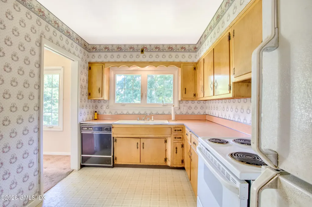 1 Pilgrim Drive Greenwich CT 06831