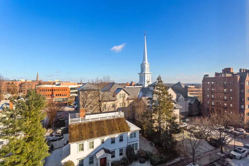 15 Lafayette Court Greenwich CT 06831