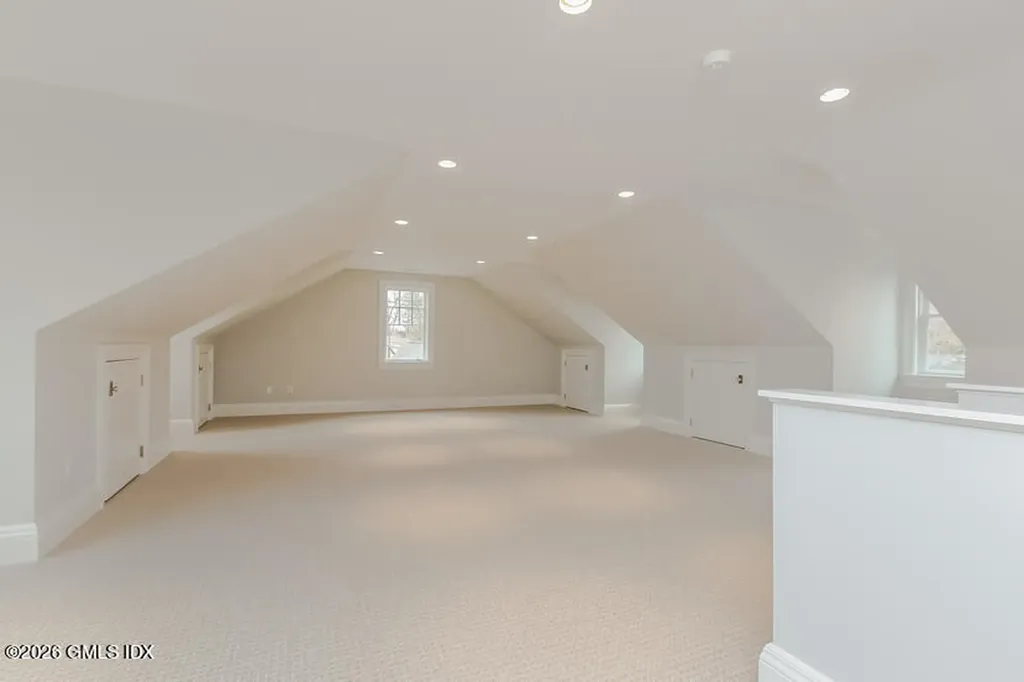 16 Annjim Drive Greenwich CT 06830