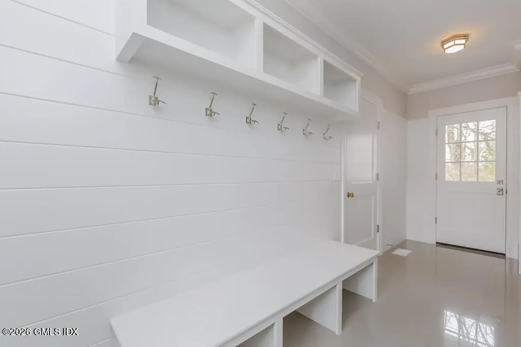 16 Annjim Drive Greenwich CT 06830