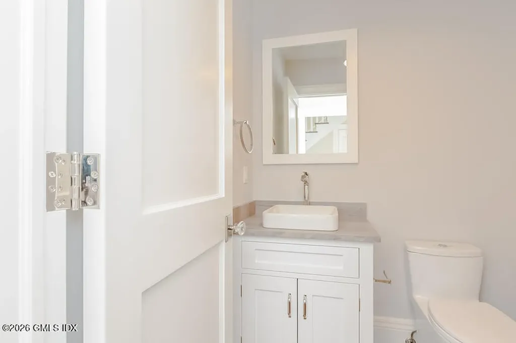 16 Annjim Drive Greenwich CT 06830