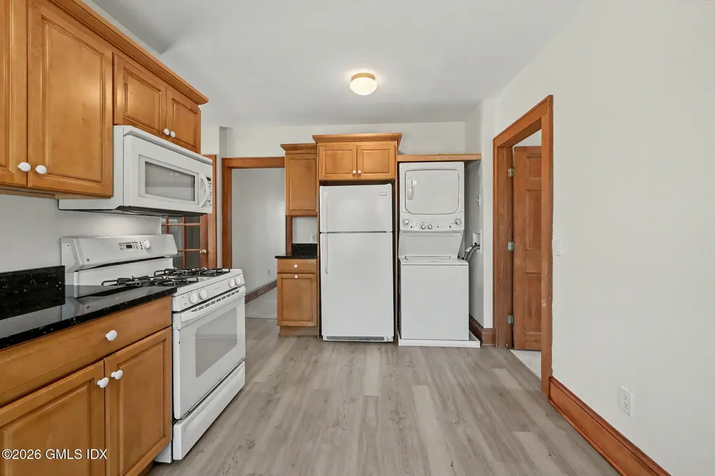 18 Grand Street Greenwich CT 06830