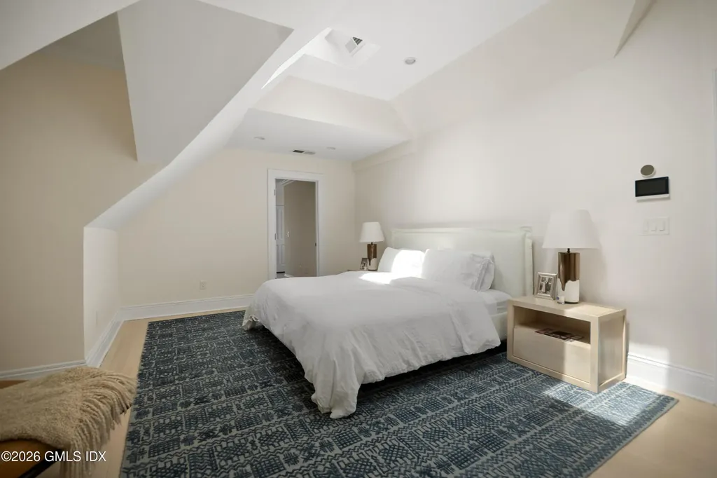 182 Milbank Avenue Greenwich CT 06830