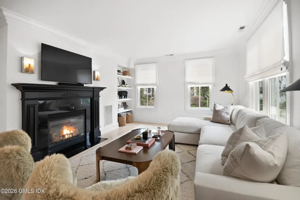 182 Milbank Avenue Greenwich CT 06830