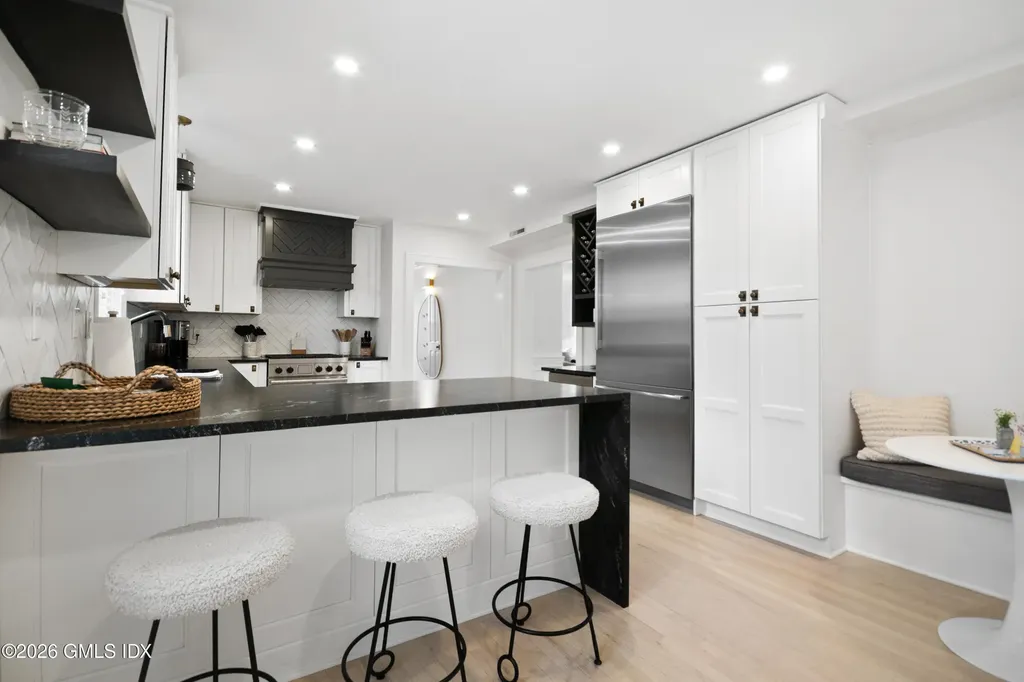 182 Milbank Avenue Greenwich CT 06830