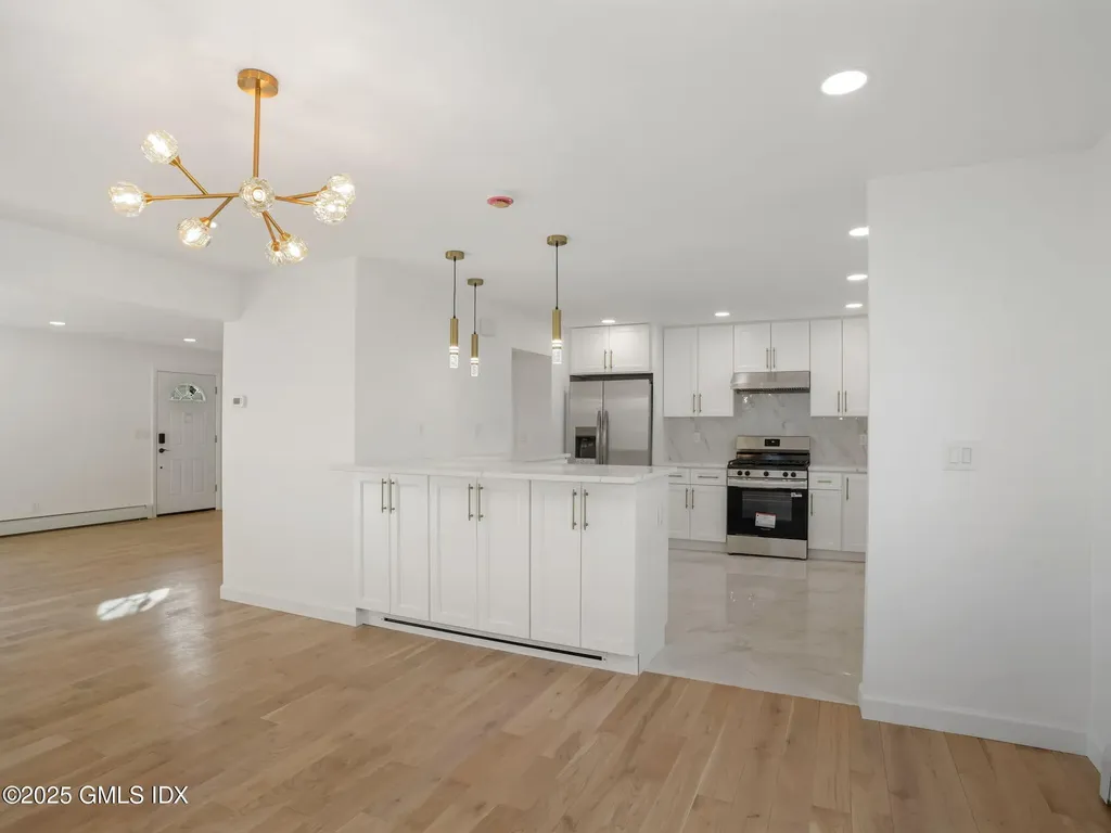 37 Edgewood Avenue Greenwich CT 06830