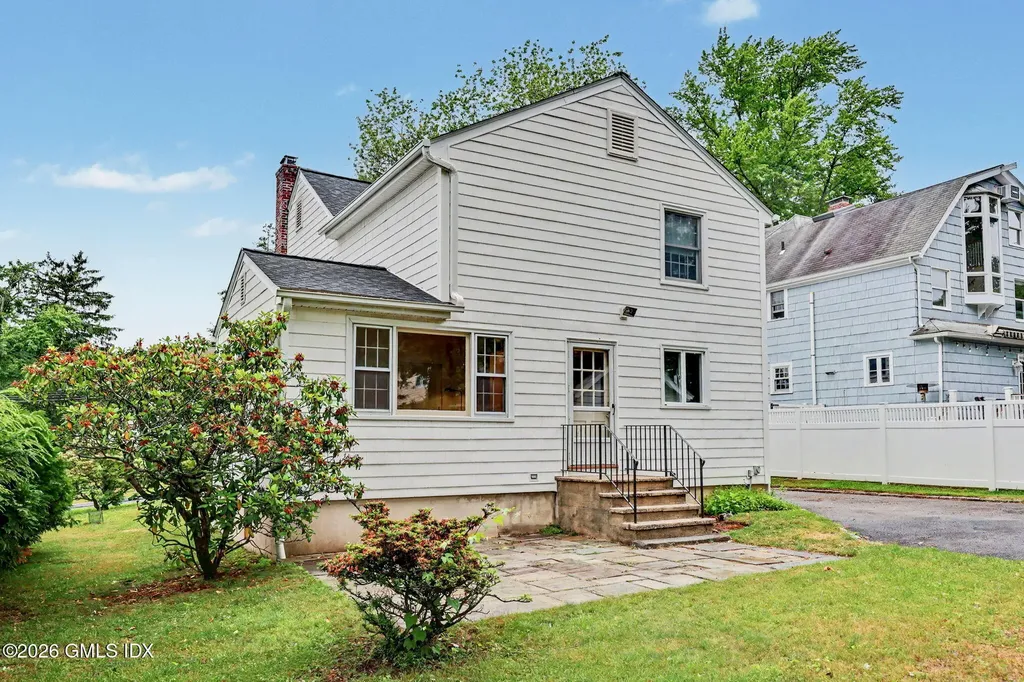31 Hassake Road Old Greenwich CT 06870