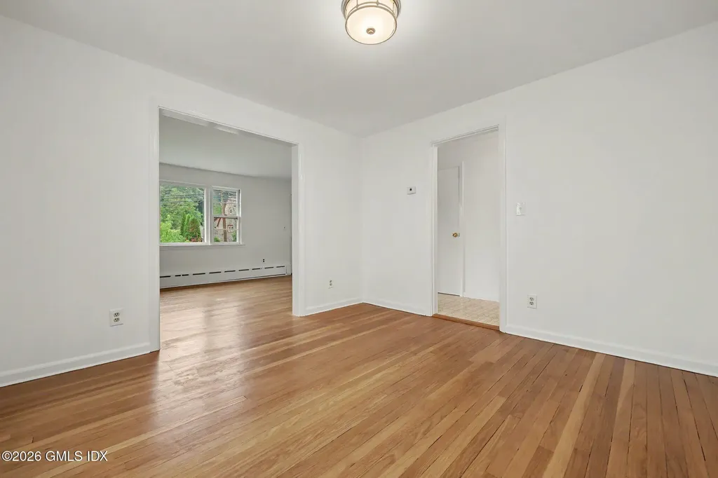 31 Hassake Road Old Greenwich CT 06870