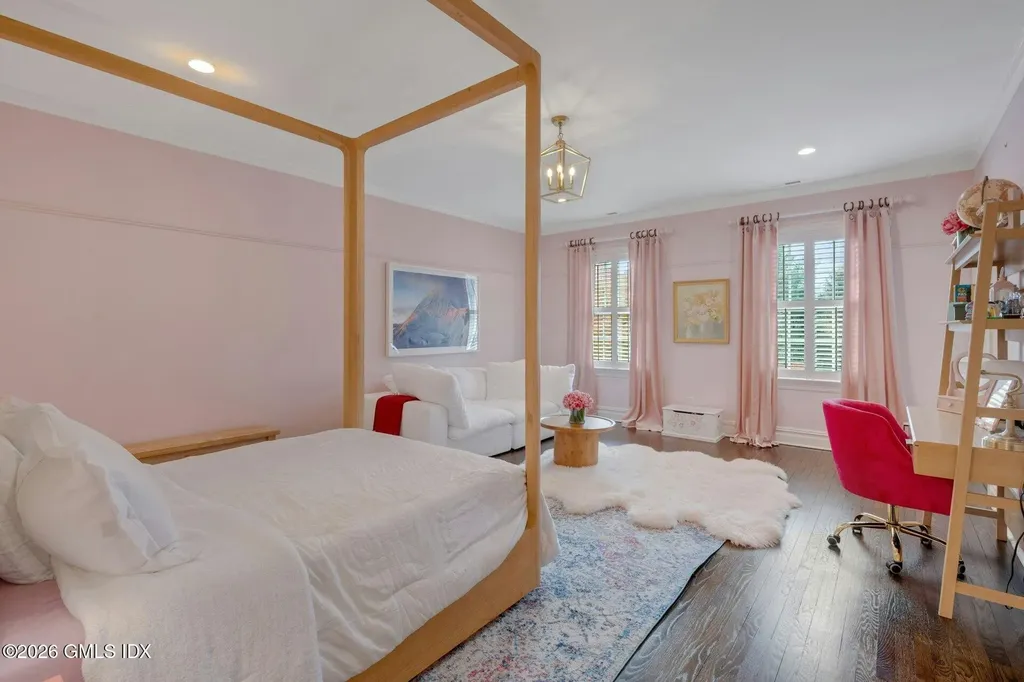 33 Highland Farm Road Greenwich CT 06831