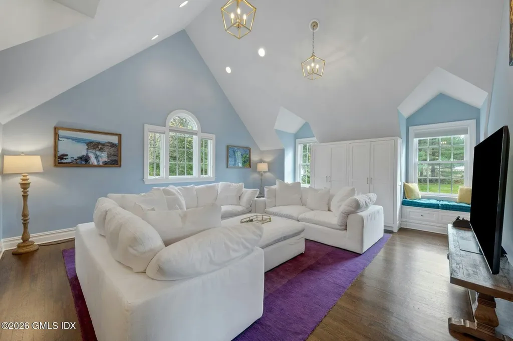 33 Highland Farm Road Greenwich CT 06831