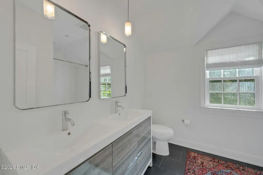 33 Highland Farm Road Greenwich CT 06831