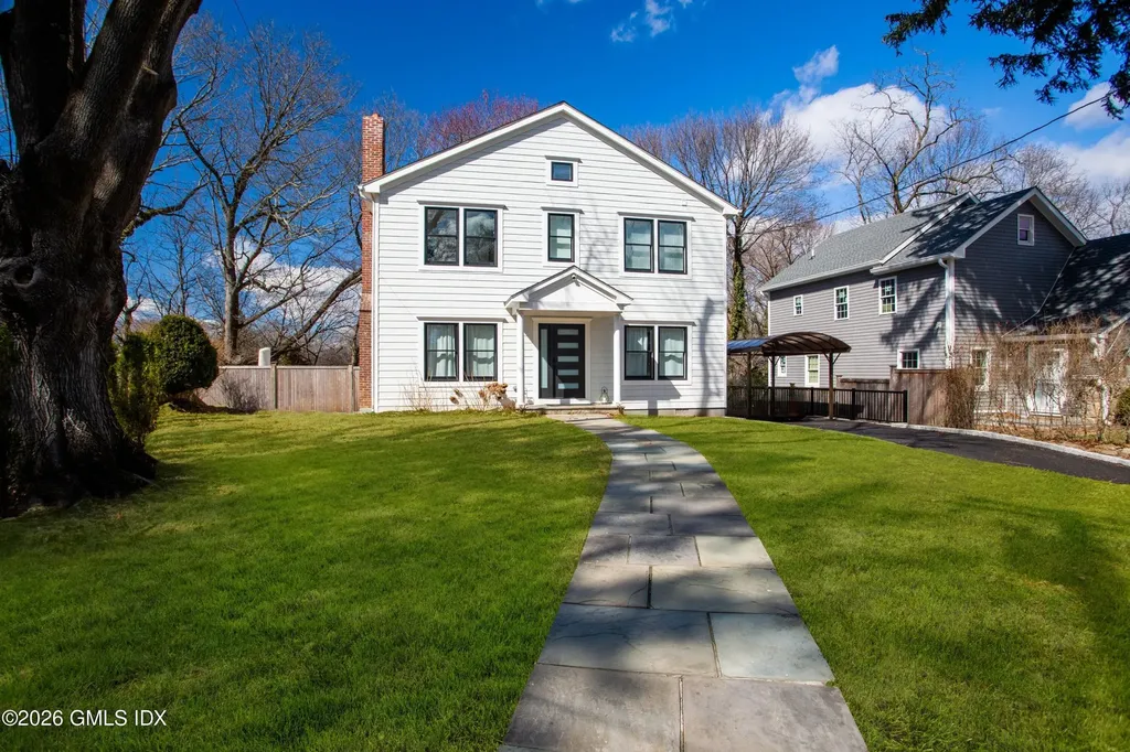 17 Maple Drive Old Greenwich CT 06870