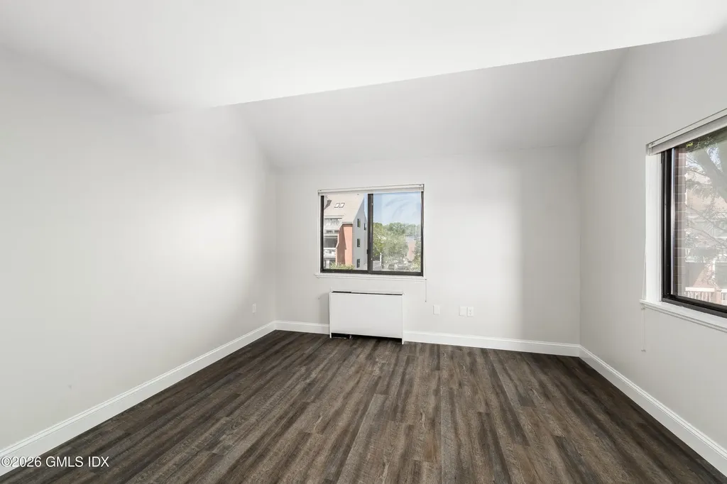 15 River Road Cos Cob CT 06807