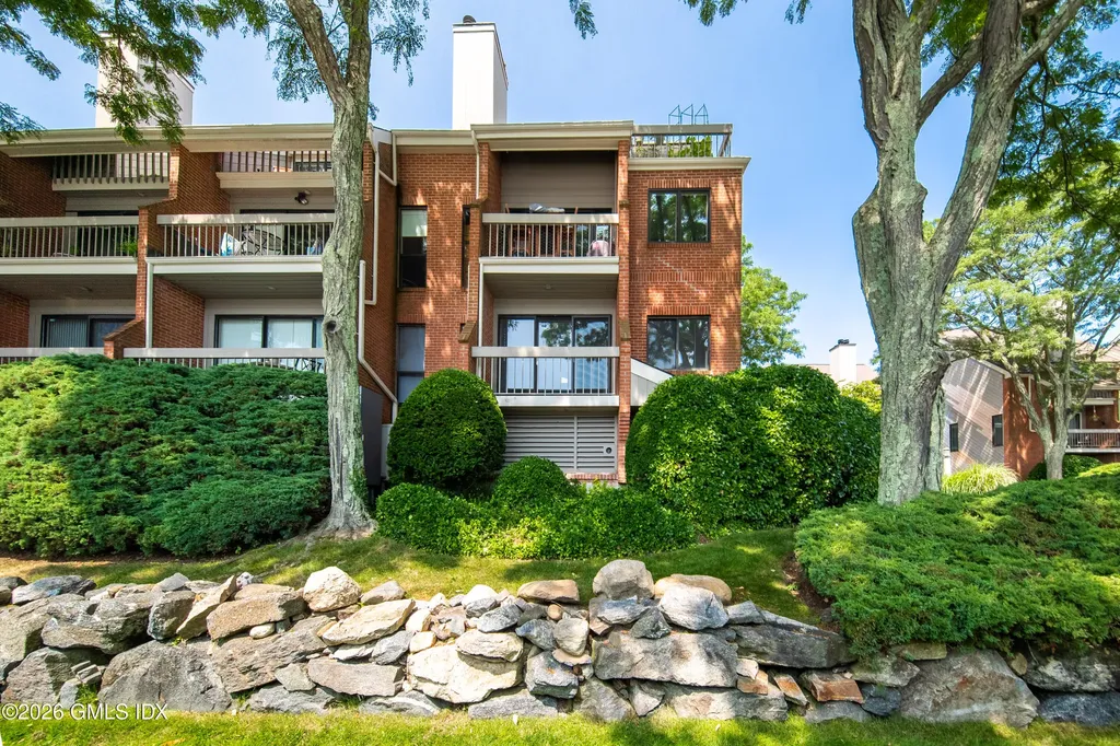 15 River Road Cos Cob CT 06807