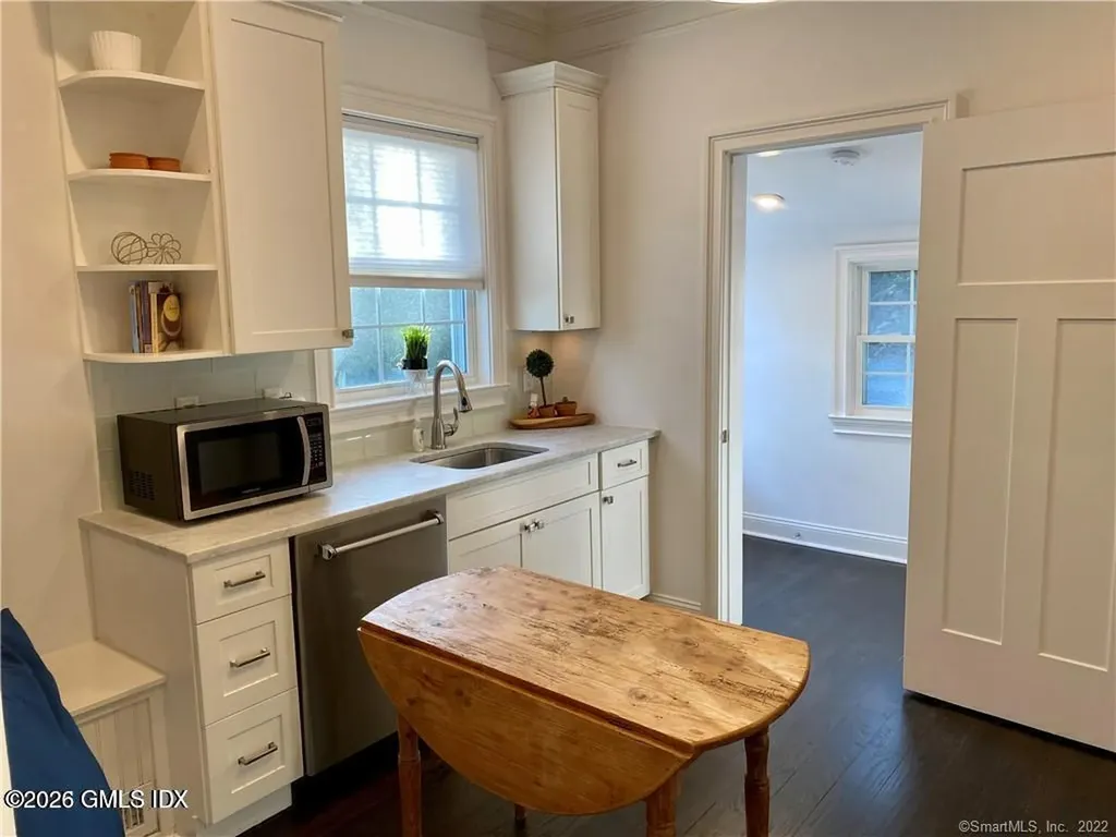 84-86 E Putnam Avenue Cos Cob CT 06807