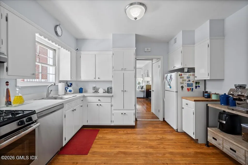 84-86 E Putnam Avenue Cos Cob CT 06807