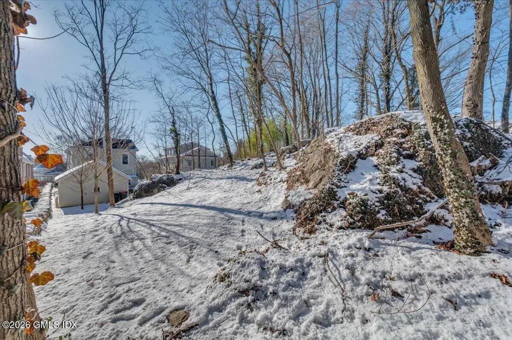 84-86 E Putnam Avenue Cos Cob CT 06807