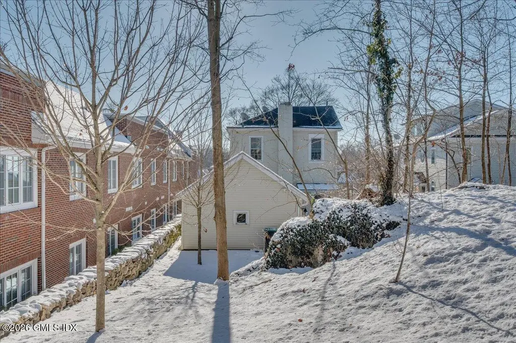 84-86 E Putnam Avenue Cos Cob CT 06807