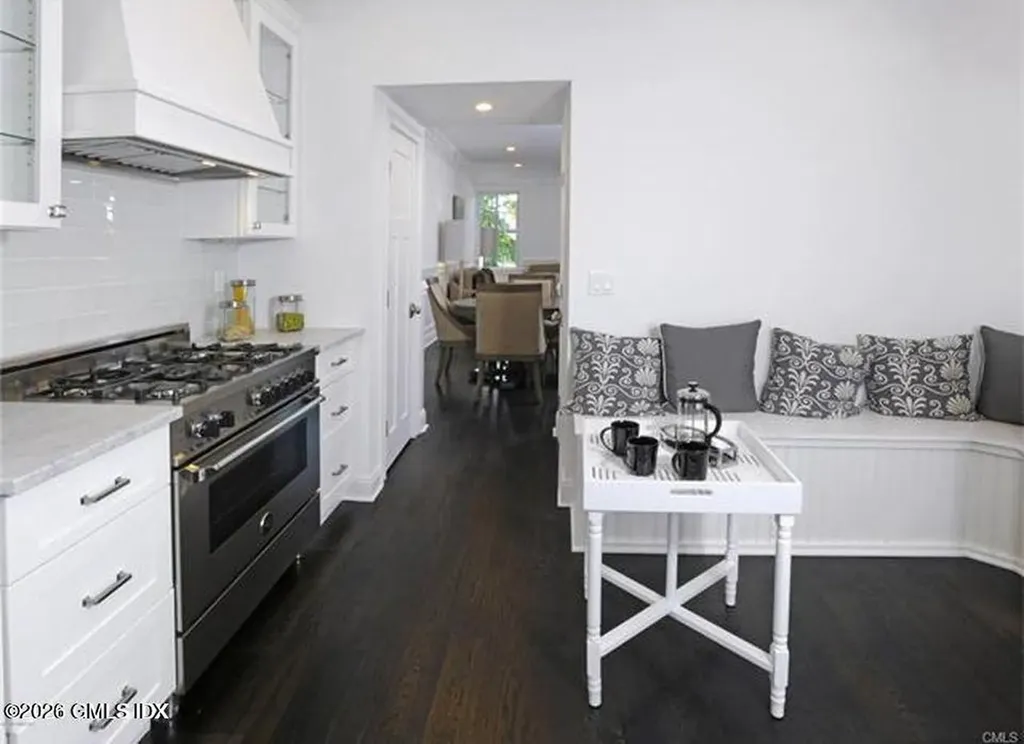 84-86 E Putnam Avenue Cos Cob CT 06807