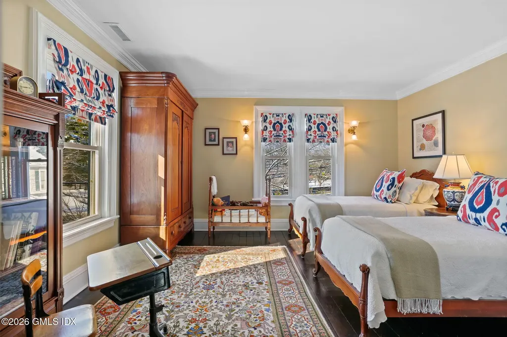 2 Forest Avenue Old Greenwich CT 06870