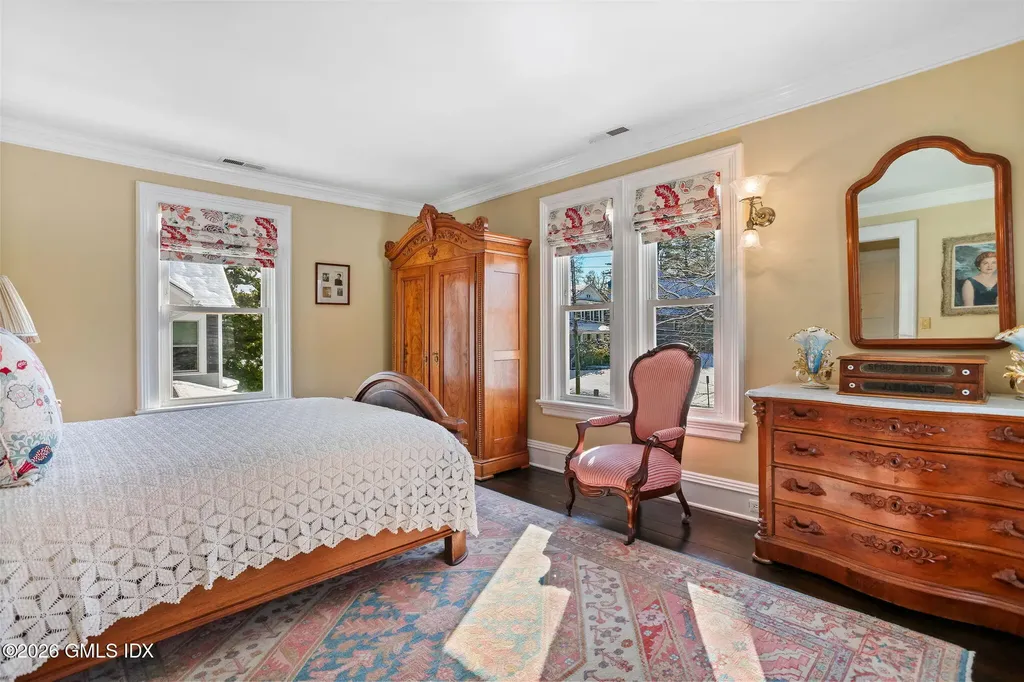 2 Forest Avenue Old Greenwich CT 06870