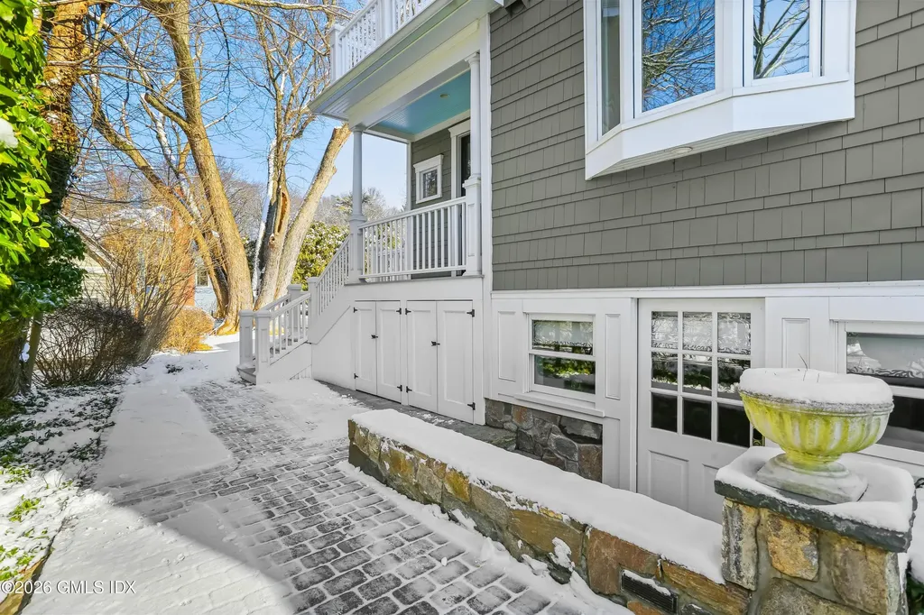 2 Forest Avenue Old Greenwich CT 06870