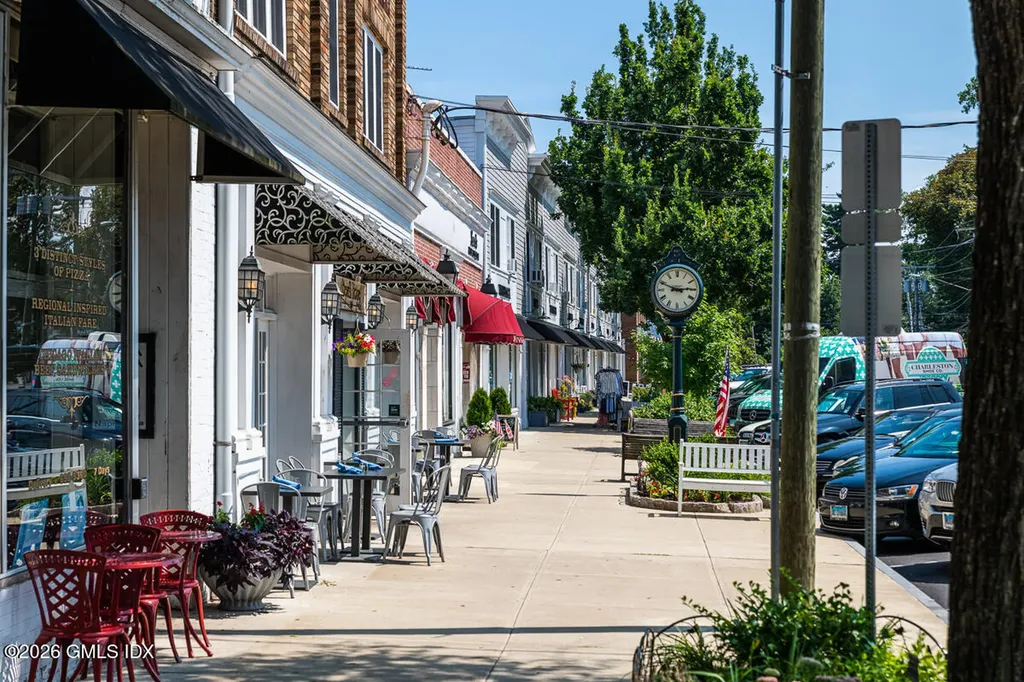 2 Forest Avenue Old Greenwich CT 06870