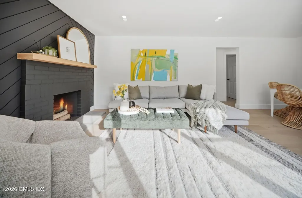 101 Parade Hill Road New Canaan CT 06840
