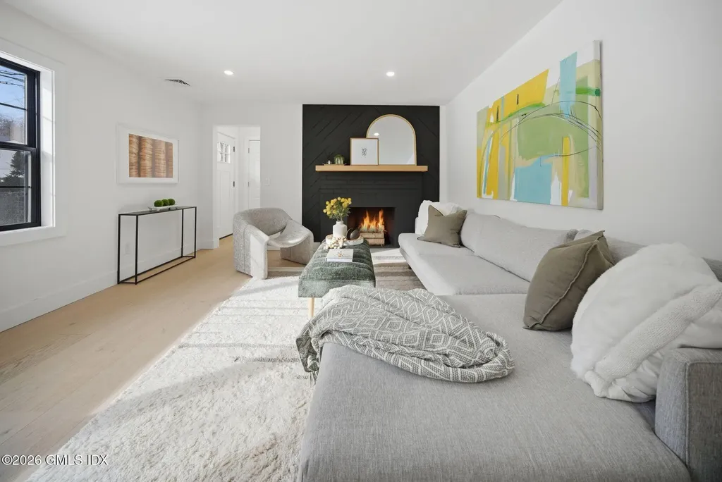 101 Parade Hill Road New Canaan CT 06840