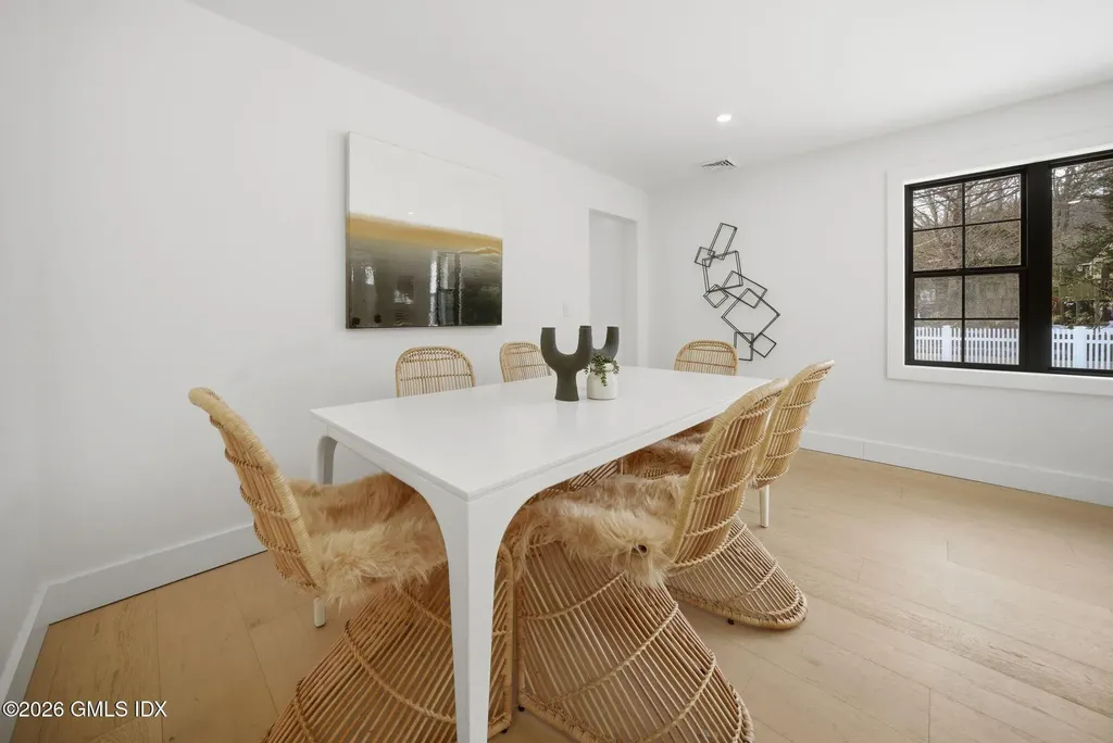101 Parade Hill Road New Canaan CT 06840