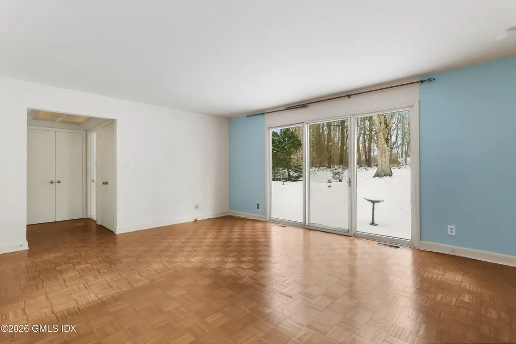 31 Duncan Drive Greenwich CT 06831