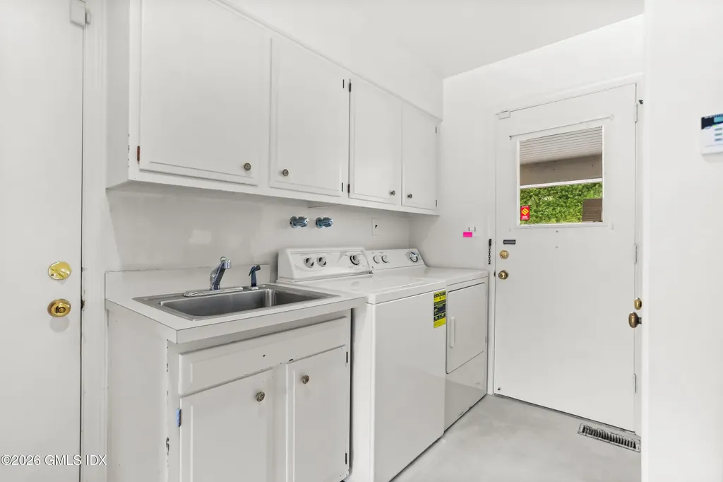 31 Duncan Drive Greenwich CT 06831