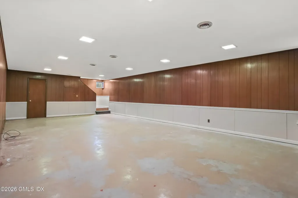 31 Duncan Drive Greenwich CT 06831