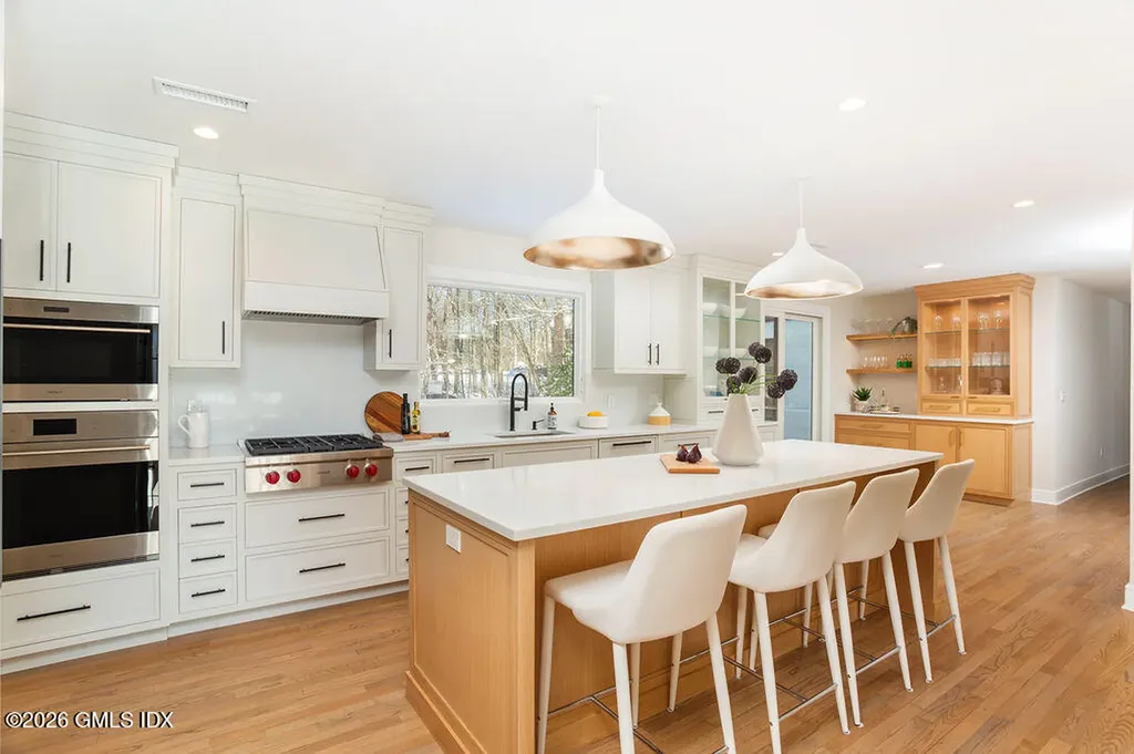 49 Salisbury Road Darien CT 06820