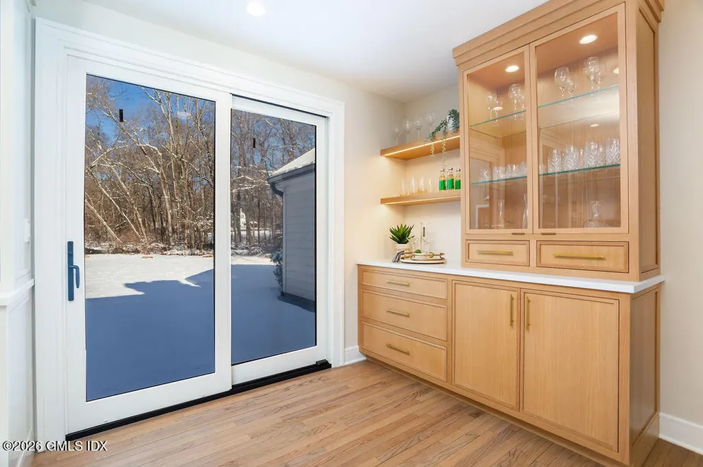 49 Salisbury Road Darien CT 06820