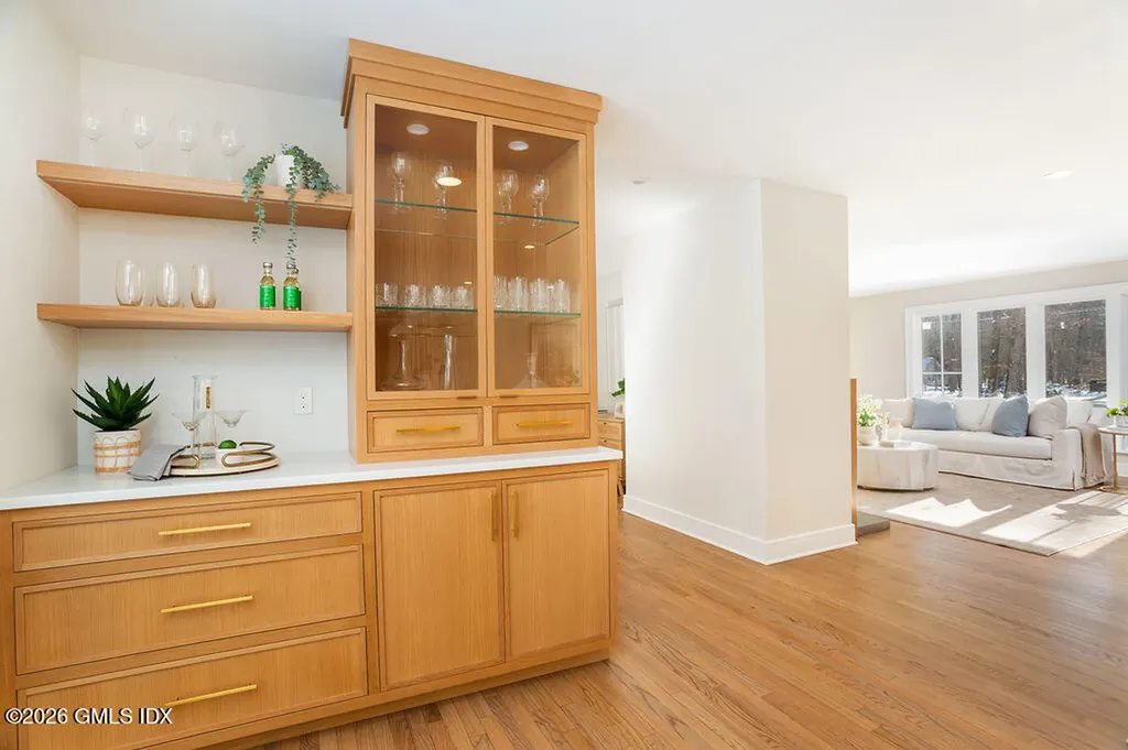 49 Salisbury Road Darien CT 06820